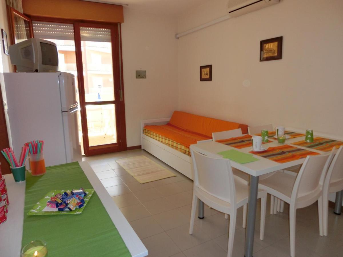 Residence Itaca Bibione Eksteriør bilde